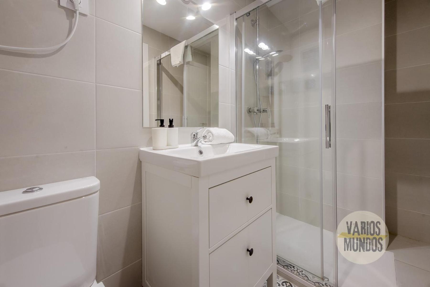 Downtown&New Apt Para 9Pax En La Plaza De Chueca Madrid Luaran gambar