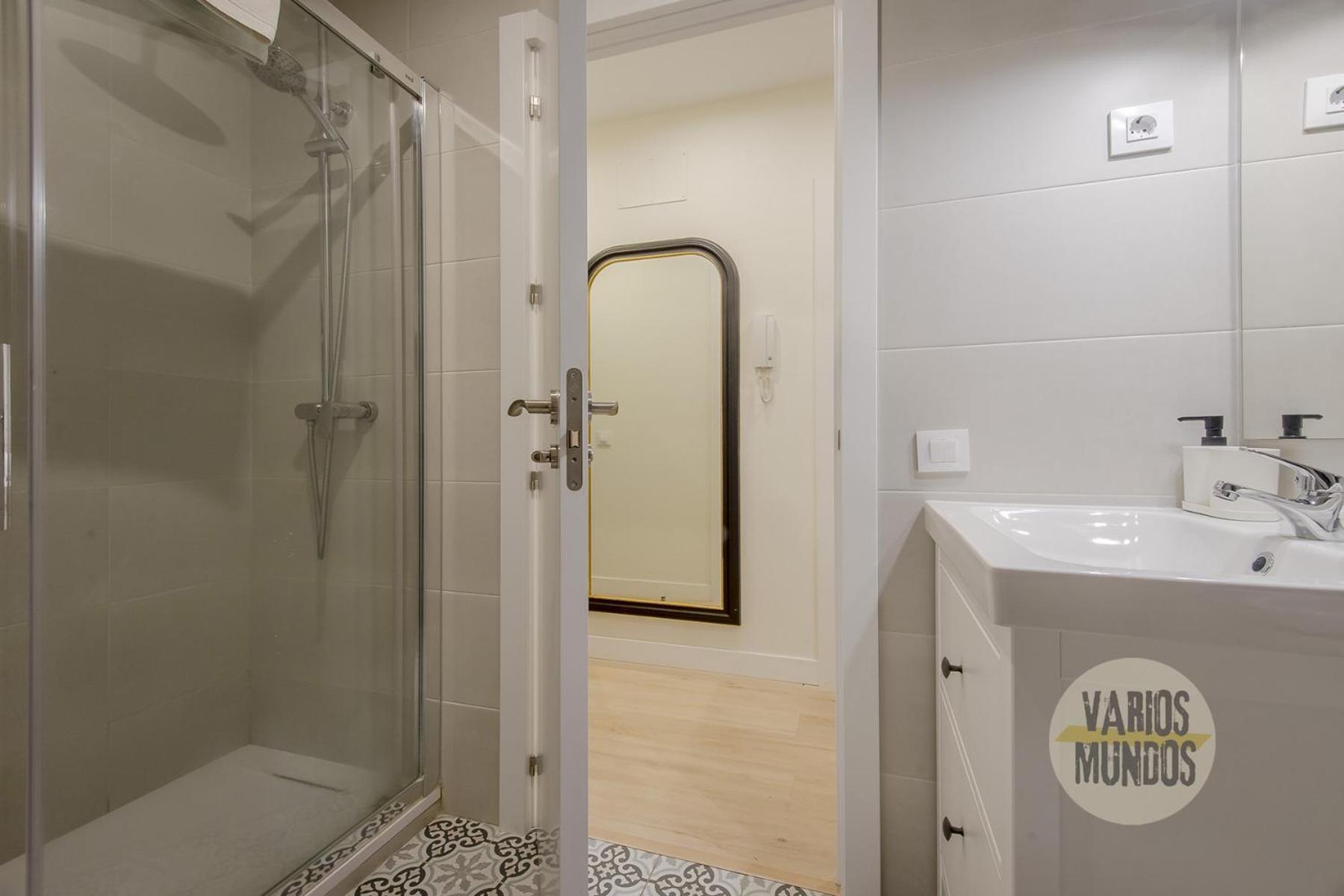 Downtown&New Apt Para 9Pax En La Plaza De Chueca Madrid Luaran gambar